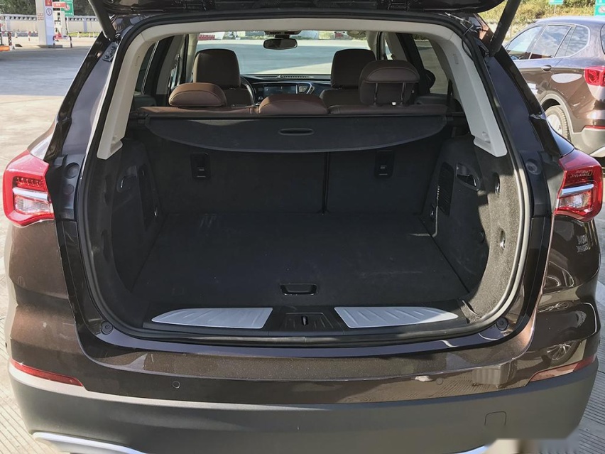 紧凑型SUV的价格买中型SUV，实拍2020款昂科威28T