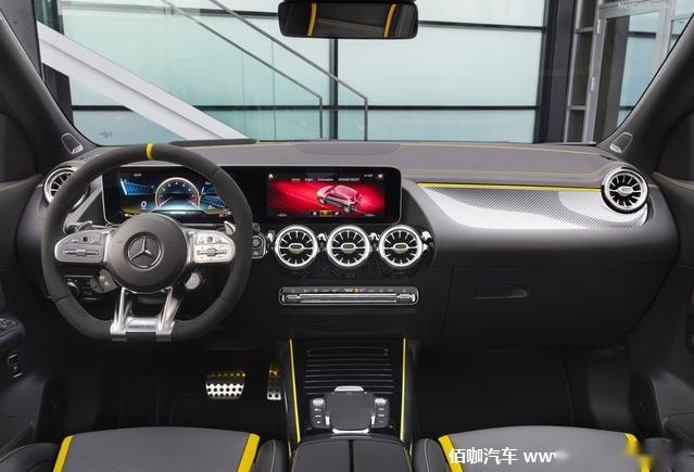 奔驰-AMG GLA 45.png