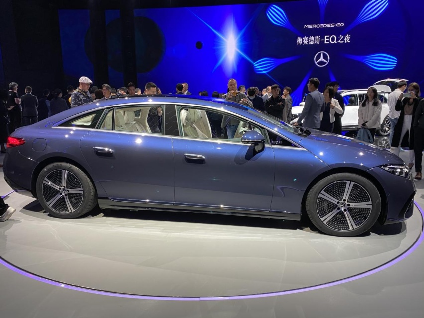 上海车展：什么是豪华电动车？ 让奔驰EQS带你研究