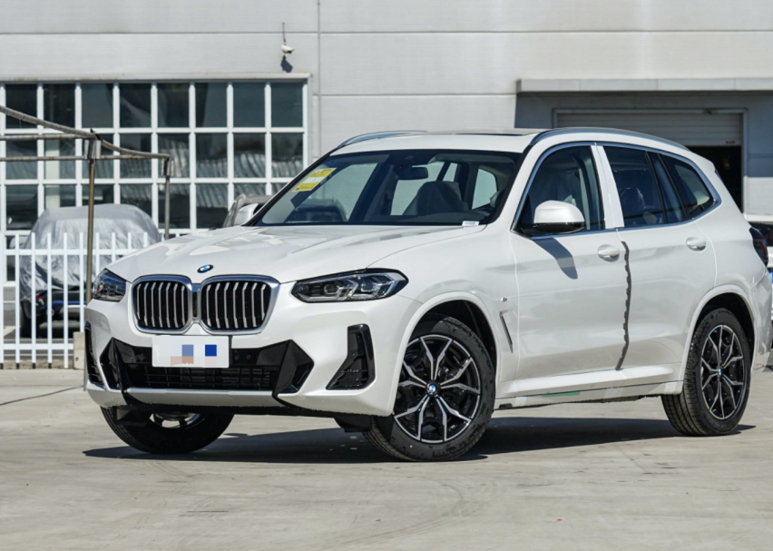 解析豪华SUV：林肯航海家  VS宝马X3