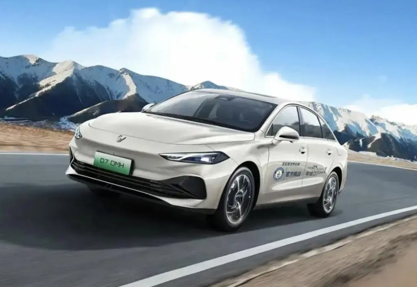油耗低至2.49L，售价最低10万不到！这两款混动新车不容错过
