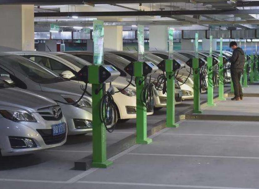 听我一句劝:不具备安装充电桩条件的,千万不要买新能源汽车