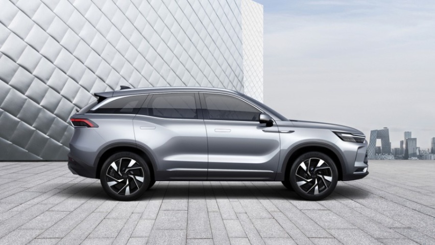 定位中型SUV，最低9.59万，BEIJING-X7上市