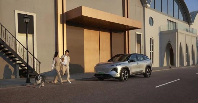 上市一周年下线10万辆！吉利银河L7实力验证爆款品质