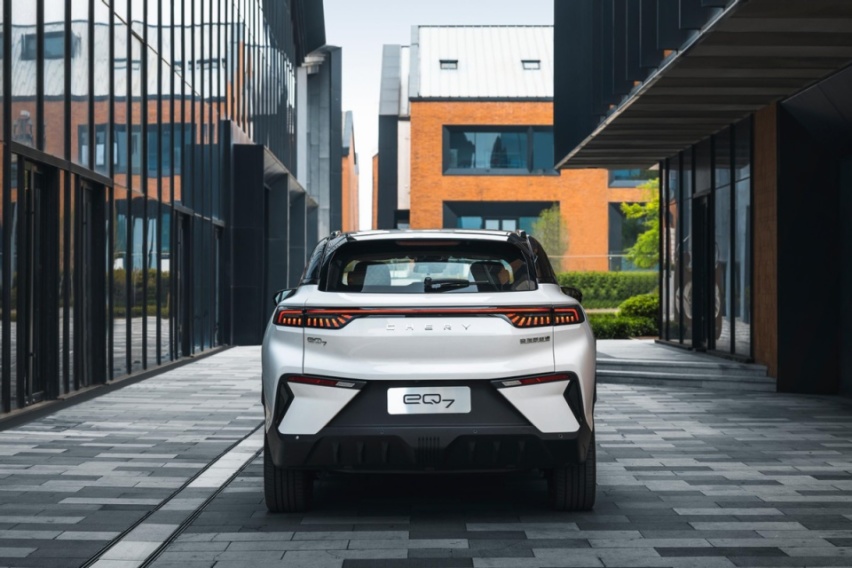 终于来了！奇瑞eQ7开启预售，续航可达512Km，还是中型SUV