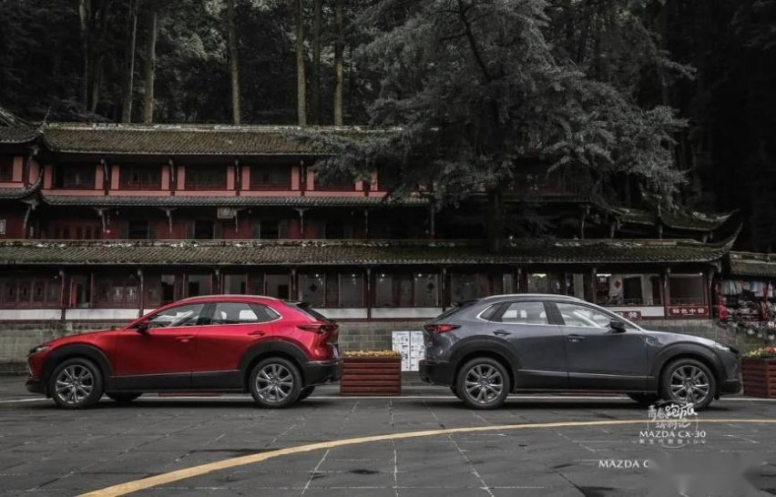 试过CX-30后，被老婆路转粉逼着买车