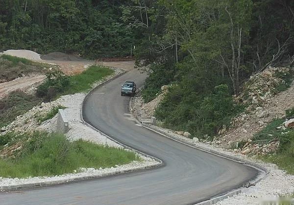 开车跑山路，为何感觉手动挡比自动挡更快？