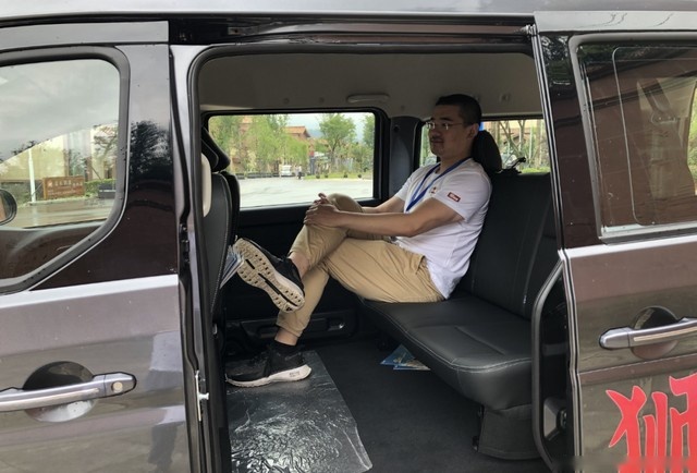 装得下家的温暖，载得起事业启航，8万元内MPV神车Pick谁