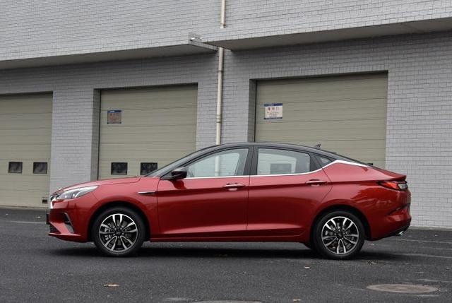 嘉悦A5正式上市，8.48万起，轿跑掀背，搭1.5T+CVT，网友：要火
