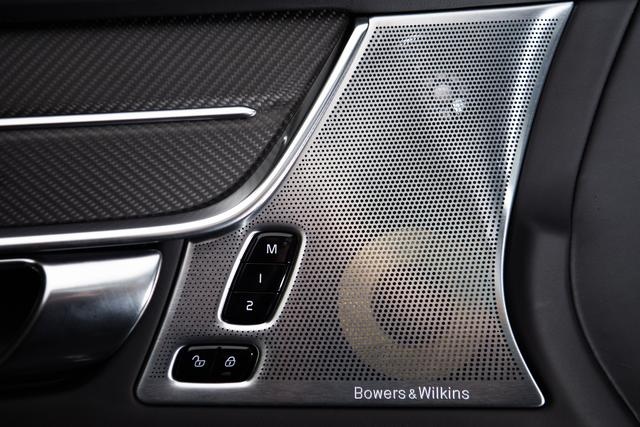 这种"闷骚"你顶得住吗？公路试驾Polestar 1
