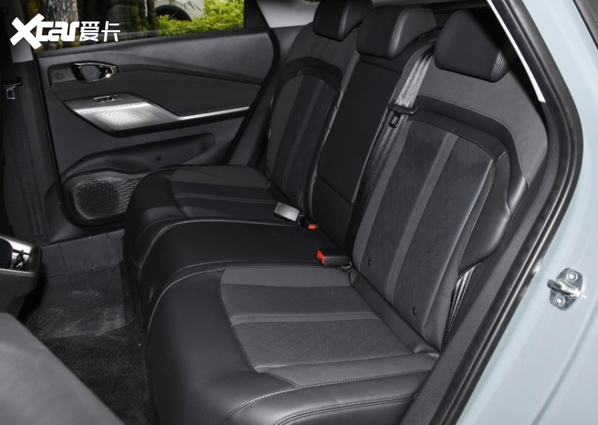 一款承载北欧风格的旅行车，BAOJUN Valli的置物条件成特点