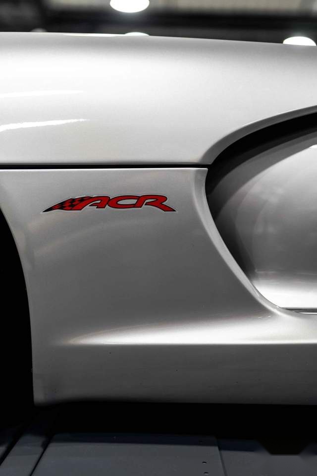 大排自吸肌肉超跑！道奇Viper ACR