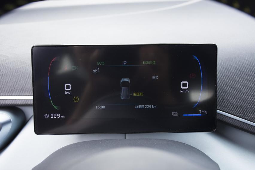 10万块的纯电代步车，买这几款比较靠谱又好看