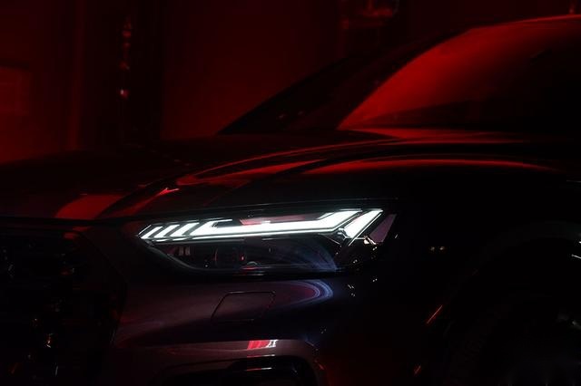 奥迪在重庆隧道搞“灯”？打探全新奥迪SQ5 Sportback隧道秘展