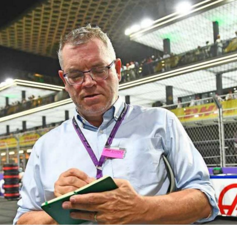 苹果汽车最新消息曝光；F1中国车手周冠宇有望续约