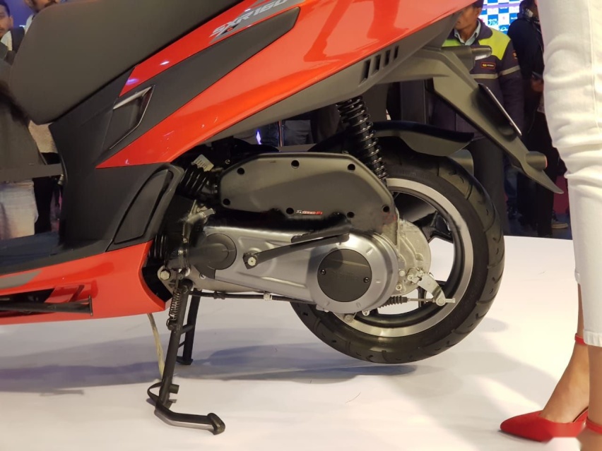 Aprilia SRX 160全新踏板摩托 亮相印度汽博会