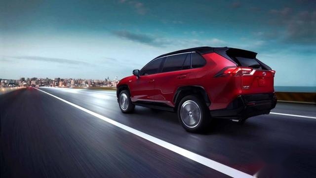 动力最强丰田RAV4来袭，5.8秒破百，能续写“真香”传奇？