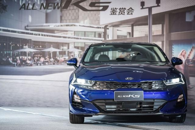 ALL NEW K5定名凯酷并开启预售，Z世代四门轿跑来了