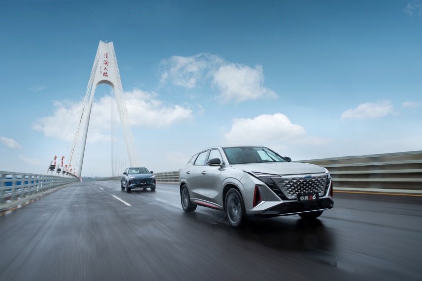 10万级suv，智能化兼人性化，长安欧尚z6的颜值你打几分？