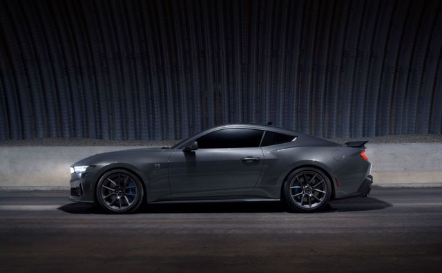 5.0L排量 V8发动机，Mustang Dark Horse谁不爱？
