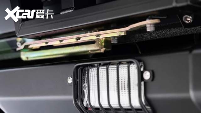 移植美式大V8的军G能不能媲美奔驰G63 AMG?