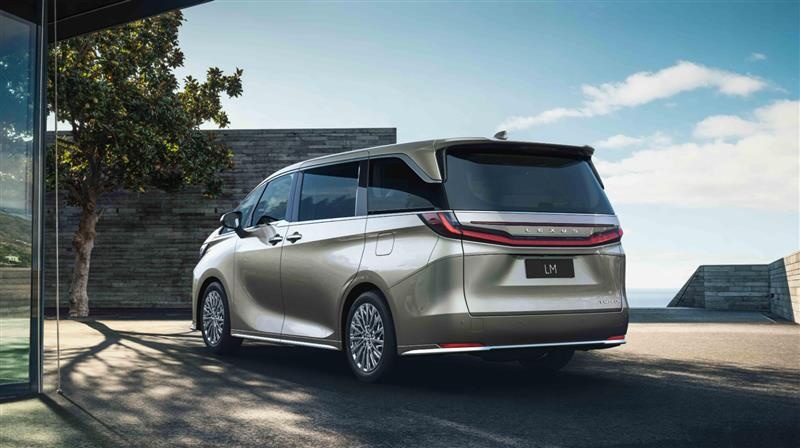 高端MPV“天花板”,新一代雷克萨斯LM 119.9万起售