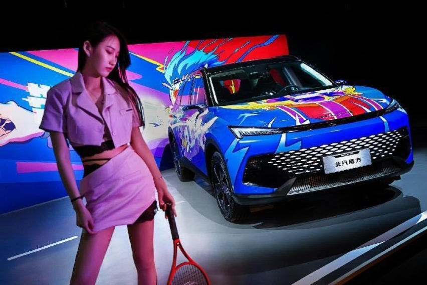 XR-V甘拜下风，北汽魔方搭载华为鸿蒙OS，零百加速仅7.8秒