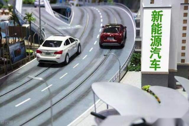欲使其灭亡，必先使其膨胀，比亚迪该当心“高处不胜寒”