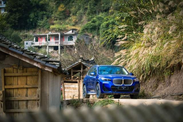 2023创新纯电动BMW iX1西区黔东南灵感之旅驭电启程