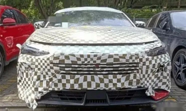 宝马新款3系、长安UNI序列首款轿车、吉利博越X都曝光了…丨今日车闻