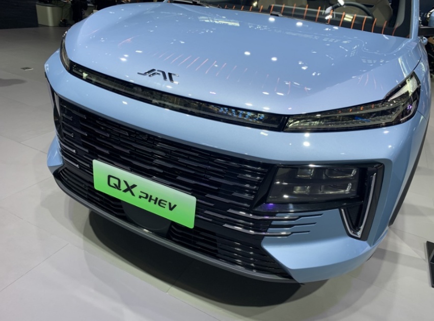 12.99万起的插电混动SUV，实拍性价比十足的江淮QX PHEV