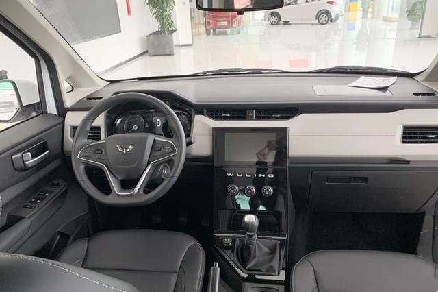 五菱造的MPV