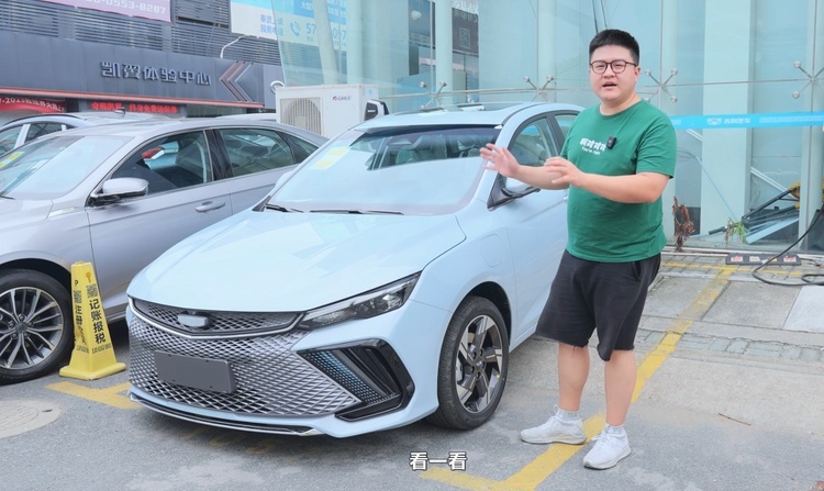 376万台 我也买了一台 吉利帝豪为什么能被称作“中国家轿”？