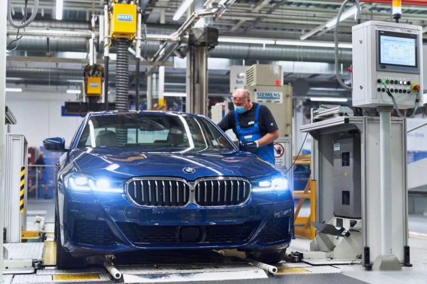 BMW蓝色车漆大合集！总有一款是你喜欢的！