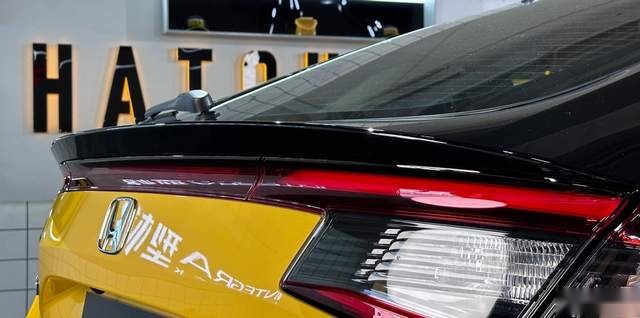 试驾型格HATCHBACK，彰显年轻人个性的潮玩新宠