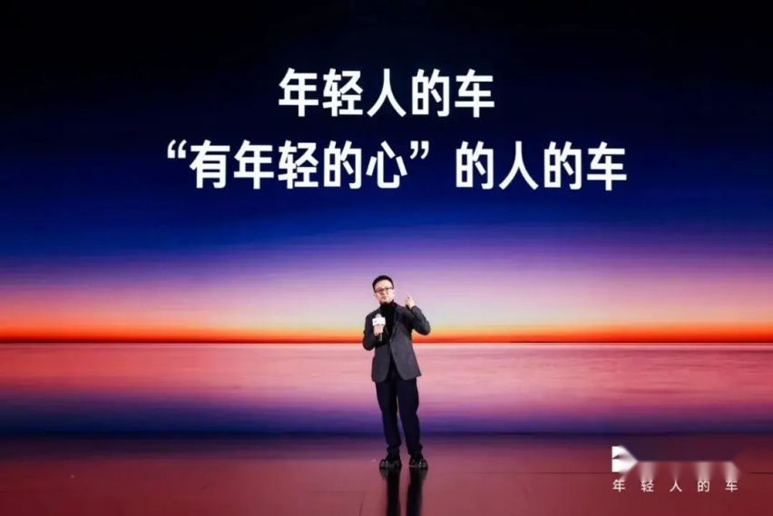 品牌升维V23、X25亮相，iCAR为年轻人打造个性“新特区”