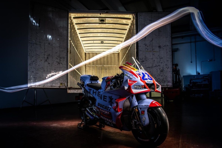 Gresini车队2022阵容发布：浅蓝涂装上身杜卡迪GP21