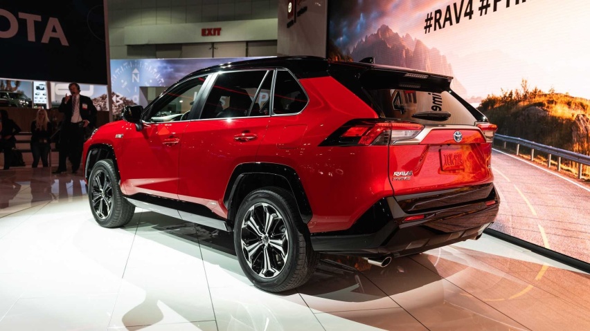 纯电续航63km的插混RAV4快来啦！这价格你能接受吗？