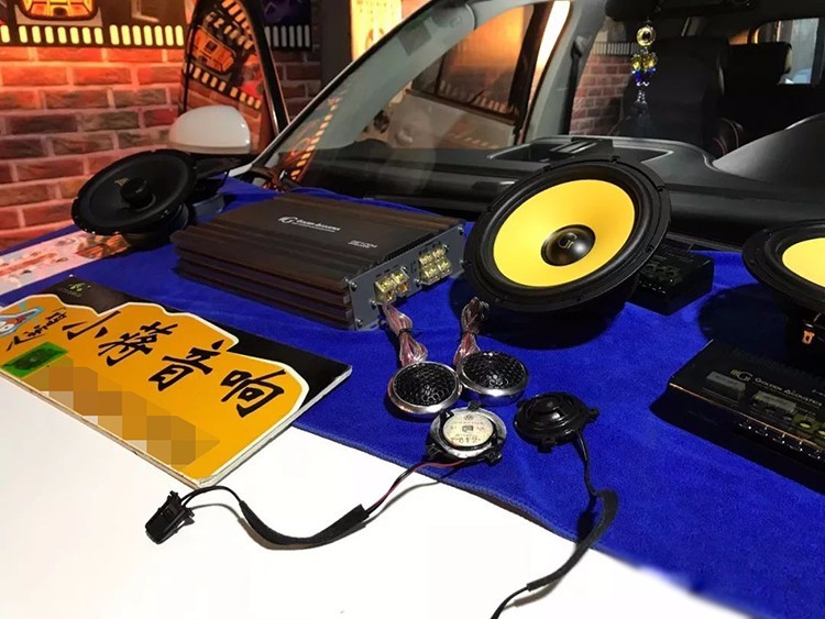 哈尔滨改装汽车音响喇叭，大众途观汽车音响改装黄金声学