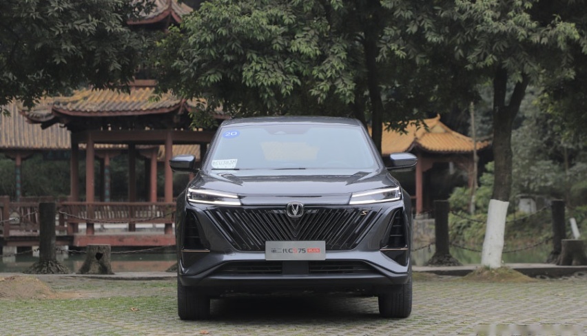 1.5T/2.0T+8AT品质全面提升？ 长安全新CS75PLUS即将