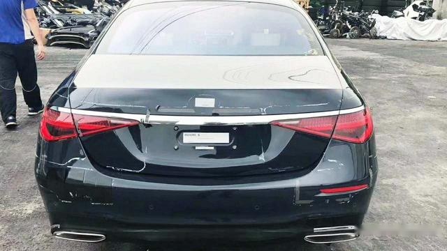 全新一代奔驰S级被全网吐槽，但是“后浪”们喜欢