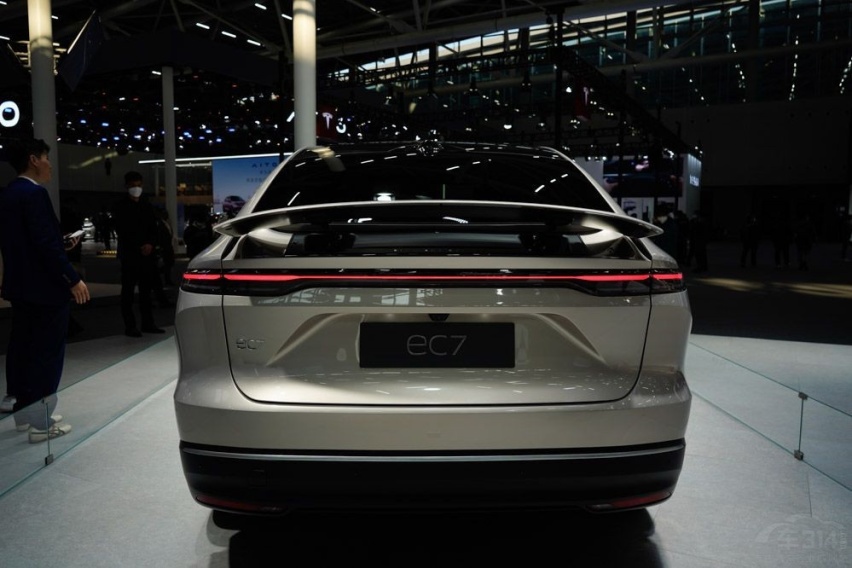 近50万的SUV，蔚来EC7对比凯迪拉克LYRIQ锐歌，究竟选谁？