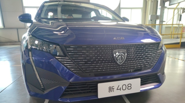 标配1.6T，车机比朗逸更好用，新款标致408读懂中国人了？