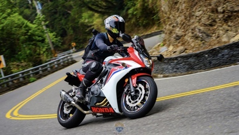 入门四缸车，本田CBR650F一年来养车体验
