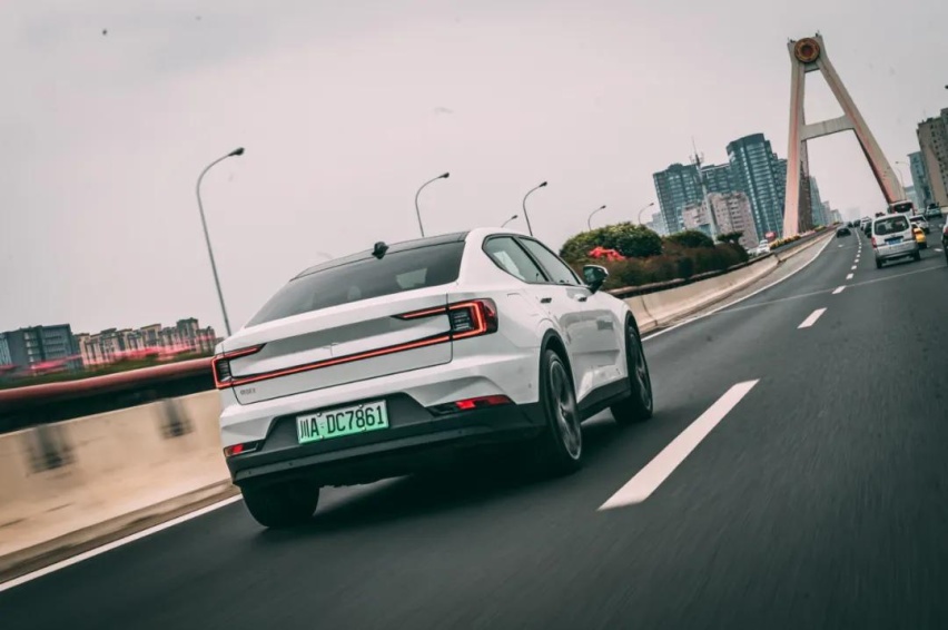Model 3和极星2：要随大流，还是更先锋？