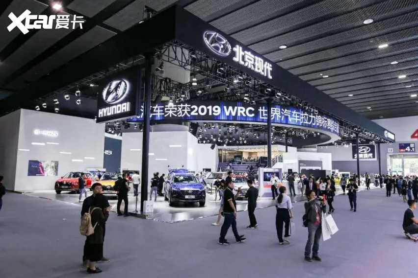 向东平樊京涛业绩平平不下课，现代中国为何要换掉李峰？