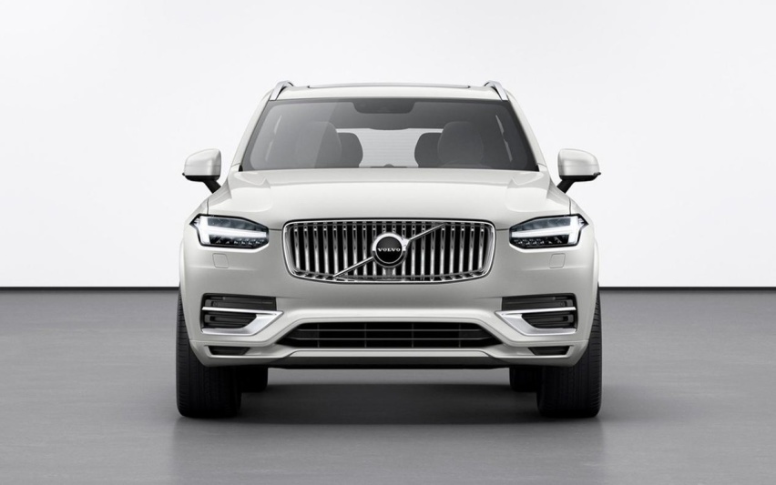 荣获IIHS 2023年顶级安全之选+大奖，沃尔沃XC90为何这么强？