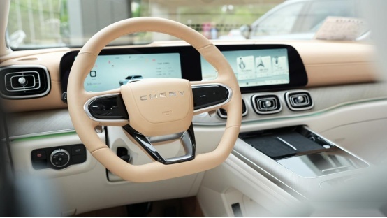 试驾奇瑞瑞虎9旗舰中型SUV，“理工男”如何进阶“全科生”