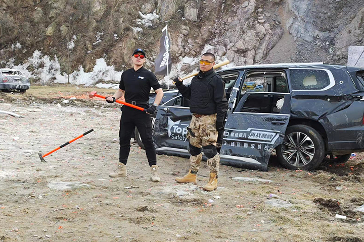 无惧实弹射击！星途揽月成20万SUV安全首选
