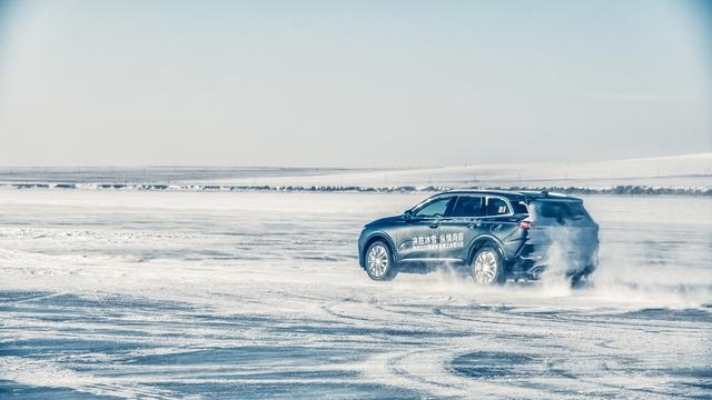 琉璃世界下的狂野，SUGER实拍别克昂科旗